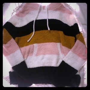 Fleece hoodie with pockets